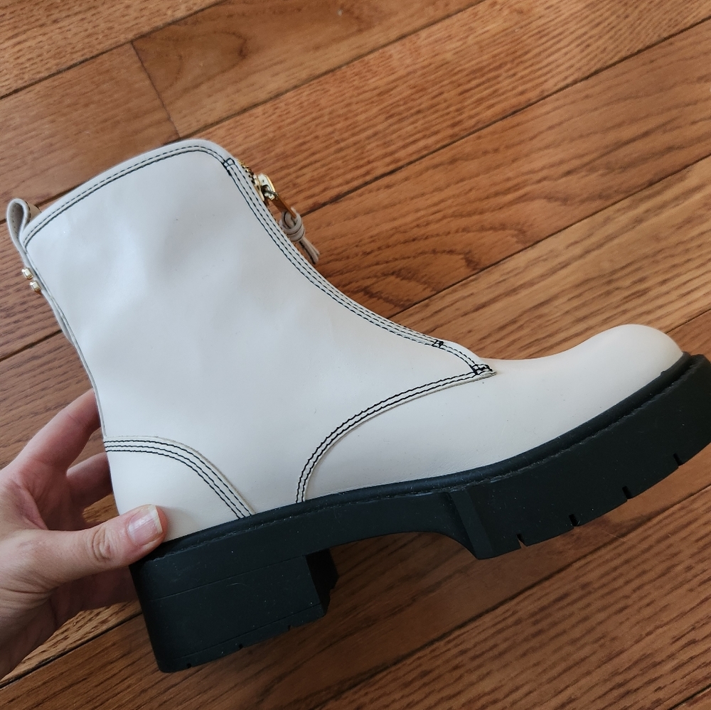 NWOT Coach Liza Leather boots